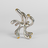 Shining Star, 2021

Bronze, Silber patiniert, ca. 15 x 14 x 10 cm

Ausrufpreis: 1500,-